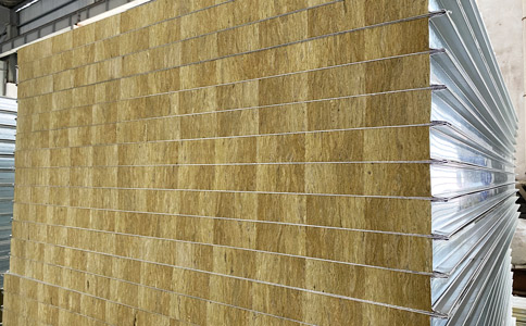 巖棉夾芯板和傳統(tǒng)材料相比優(yōu)勢有哪些？